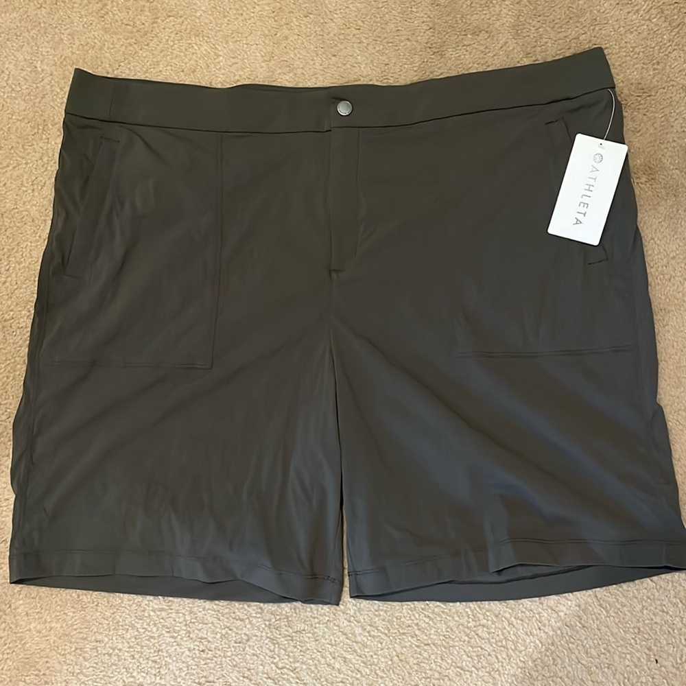 Athleta Trekkie Bermuda shorts